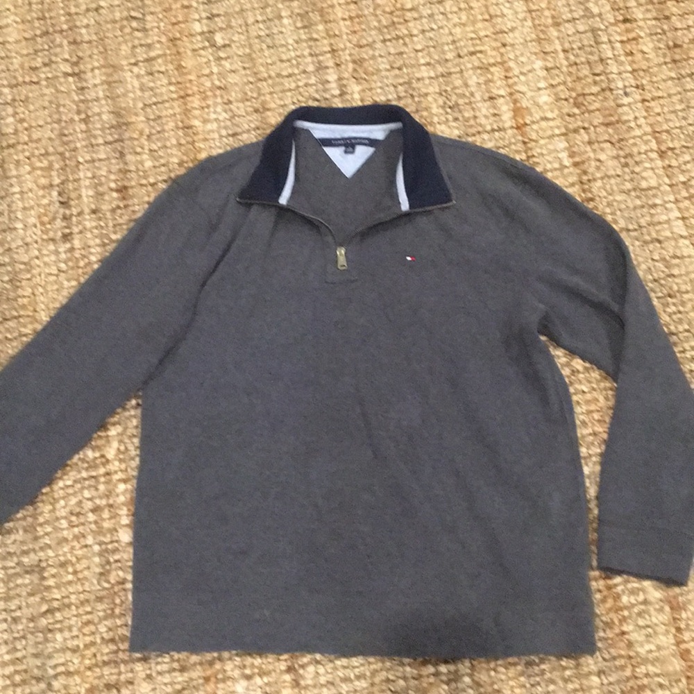 Tommy Hilfiger Men’s Pullover Sweater - LIKE NEW